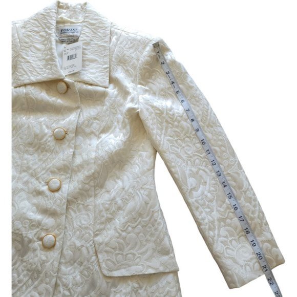 NWT/NOS Vintage Ports International Cream Skirt suit - Picture 6 of 12
